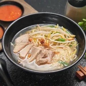 肉片油麵 Yellow Noodles with Sliced Pork
